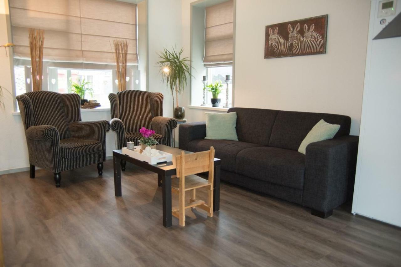 Bed En Breakfast Uitrust Lauwerzijl 外观 照片